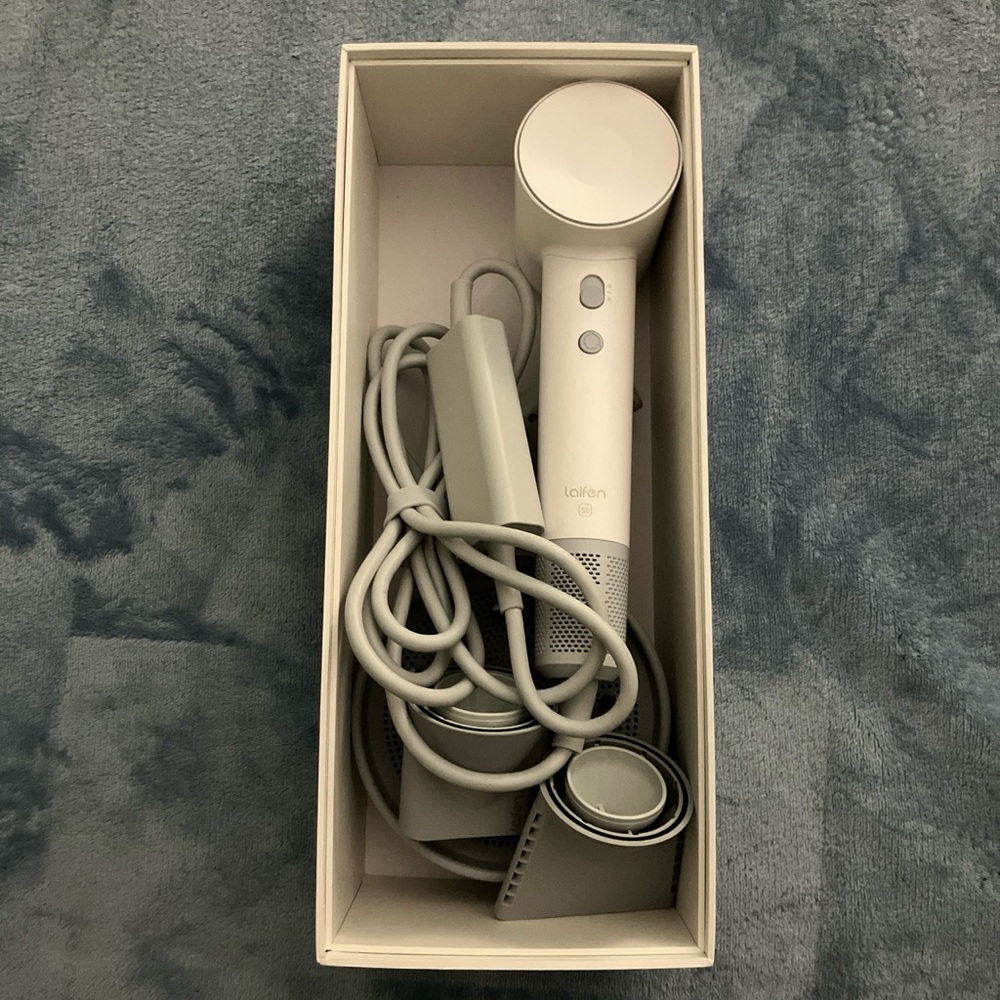 Laifen Hair Dryer in White and Gray